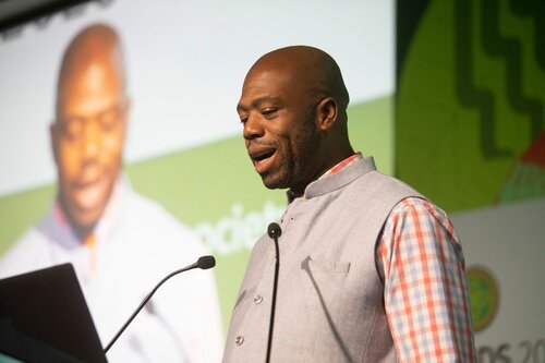 AIDS 2026, the 26th International AIDS Conference. Rio de Janeiro, Brazil.
Friday, 31 July 2026.

PL05. Rapporteur report-back session.
In the photo:LaRon Nelson, Yale University, United States